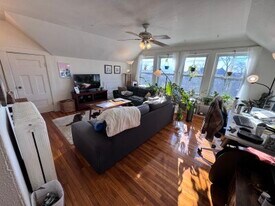 52 Central St, Unit 3 in Somerville, MA - Building Photo