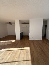 1542 Hi Point St in Los Angeles, CA - Building Photo - Building Photo