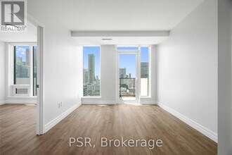 203-3203 Jarvis St in Toronto, ON - Building Photo - Building Photo