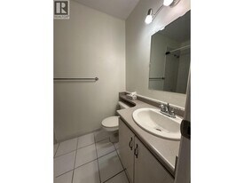 509 Carnarvon St in New Westminster, BC - Building Photo