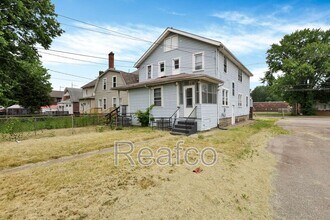 2231 E 5th Ave in Columbus, OH - Building Photo - Building Photo