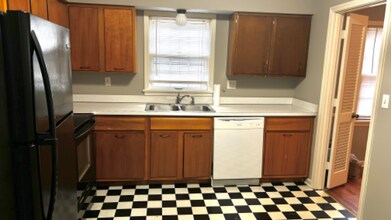 2549 Glenmary Ave in Louisville, KY - Foto de edificio - Building Photo