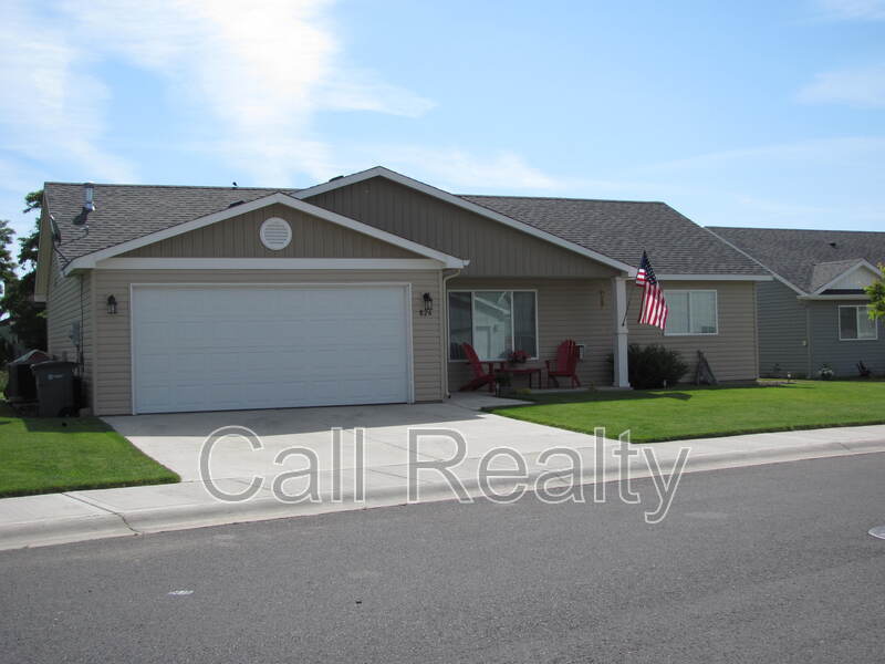 826 N Fox Ridge Rd in Medical Lake, WA - Building Photo