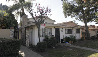 4595 Canoga St Apartments