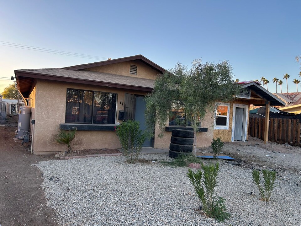 113 St-Unit -Main House in Imperial, CA - Building Photo