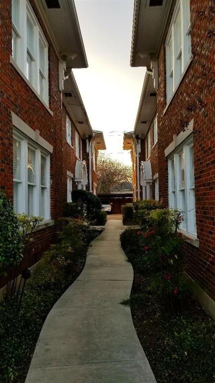 901 N Bishop Ave-Unit -D in Dallas, TX - Building Photo - Building Photo