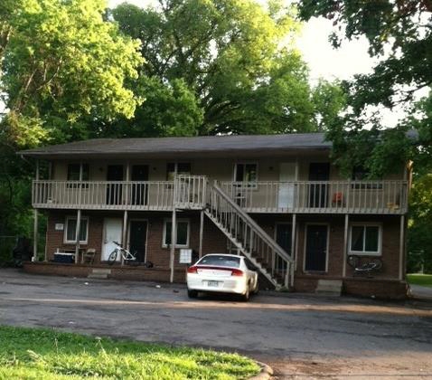 407 E St in Clarksville, TN - Building Photo