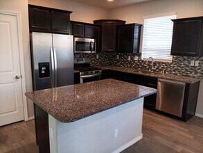 1170 Grace St NE in Rio Rancho, NM - Building Photo - Building Photo