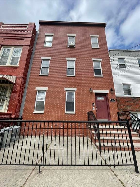 property at 32 Beacon Ave