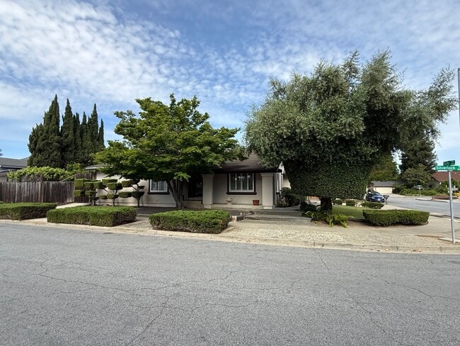 34897 Busby Way in Fremont, CA - Building Photo - Building Photo