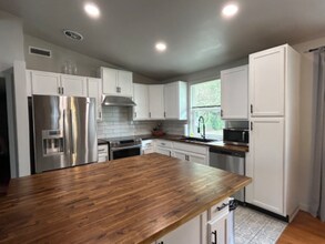 7424 Roslyn Rd in Jacksonville, FL - Building Photo - Building Photo