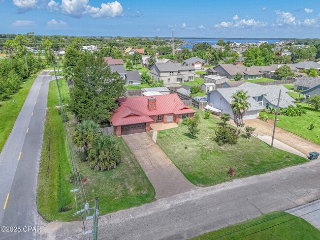 1808 New Jersey Ave in Lynn Haven, FL - Building Photo - Building Photo