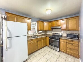 66 Hagaman St in Carteret, NJ - Building Photo - Building Photo