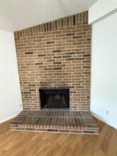 2115 Courtney St in Austin, TX - Building Photo - Building Photo