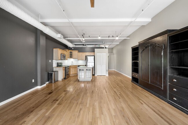 1555 California St in Denver, CO - Building Photo - Building Photo