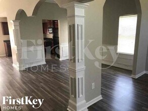 419 Lake Ridge Ln in Fairburn, GA - Building Photo - Building Photo