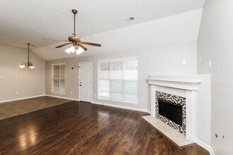 5704 Deer Ridge Dr in Southaven, MS - Building Photo - Building Photo