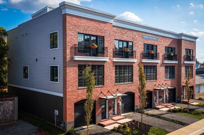 418 N Maxwell Ave in Frederick, MD - Building Photo - Building Photo