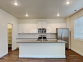 981 N Barkvine Ave in Star, ID - Building Photo - Building Photo