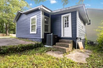 971 Sims Ave NW in Atlanta, GA - Building Photo - Building Photo