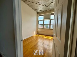 1087 Flushing Ave in Brooklyn, NY - Building Photo - Building Photo