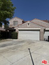 44752 Ranchwood Ave in Lancaster, CA - Building Photo - Building Photo