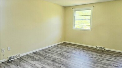 185 Fairgreen Dr in Buffalo, NY - Building Photo - Building Photo