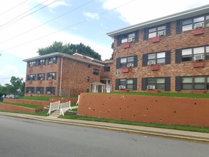 Dover Hills Apartments in Dover, NJ - Building Photo - Building Photo