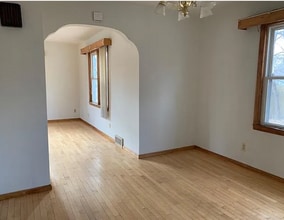 615 Mill St in Waupaca, WI - Building Photo - Building Photo