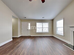 8931 High Cotton Ct in North Charleston, SC - Building Photo - Building Photo