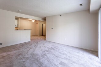 Pendleton Park Apartments in New Hudson, MI - Building Photo - Interior Photo