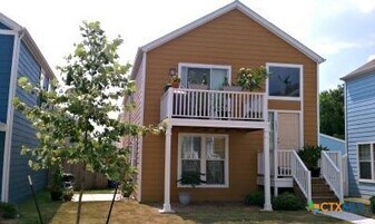 112 Rush Haven in San Marcos, TX - Building Photo