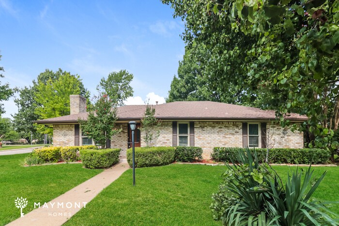 1201 Holt Ave in Desoto, TX - Building Photo