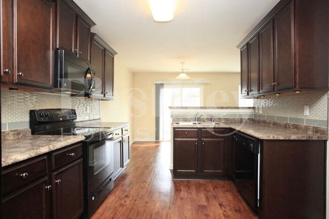 413 Lind Point Ln in Monroe, NC - Building Photo - Building Photo