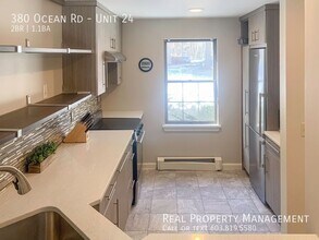 380 Ocean Rd in Portsmouth, NH - Foto de edificio - Building Photo