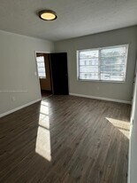 541 SW 7th St in Miami, FL - Building Photo