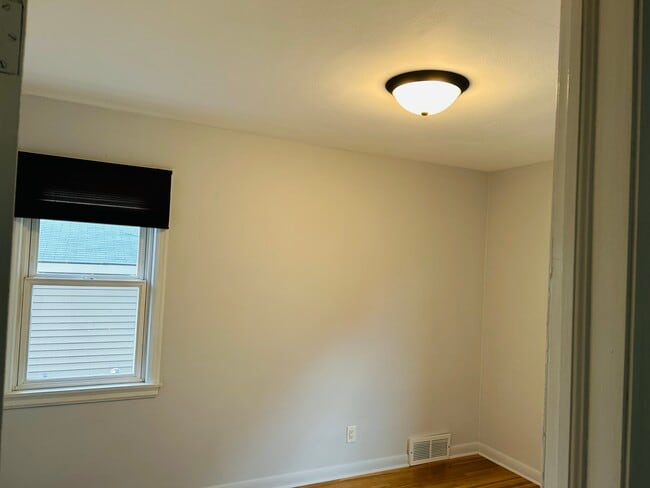 14 W Palm St in Duluth, MN - Building Photo - Building Photo