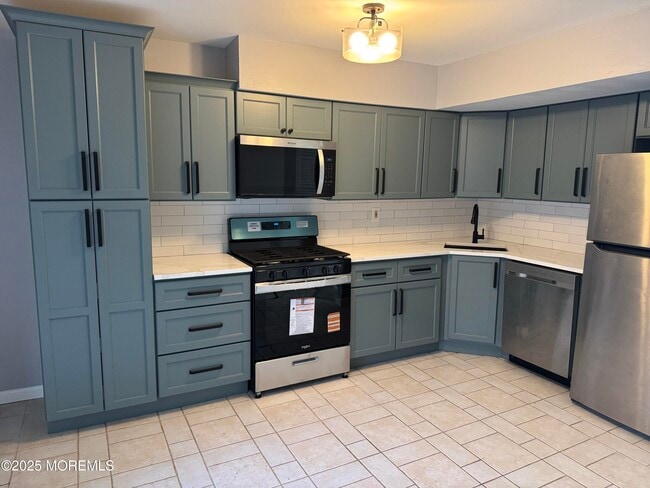 property at 105 Creek Rd