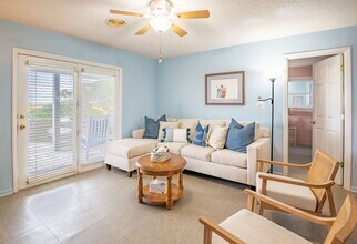 403 Carolina Beach Ave S in Carolina Beach, NC - Building Photo - Building Photo
