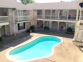 209 Pine St, Unit 7 in Metairie, LA - Building Photo