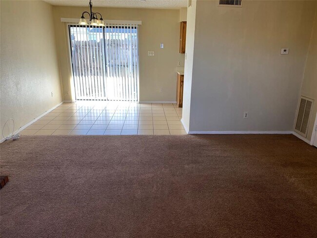 313 W 3rd St-Unit -B in Kennedale, TX - Building Photo - Building Photo