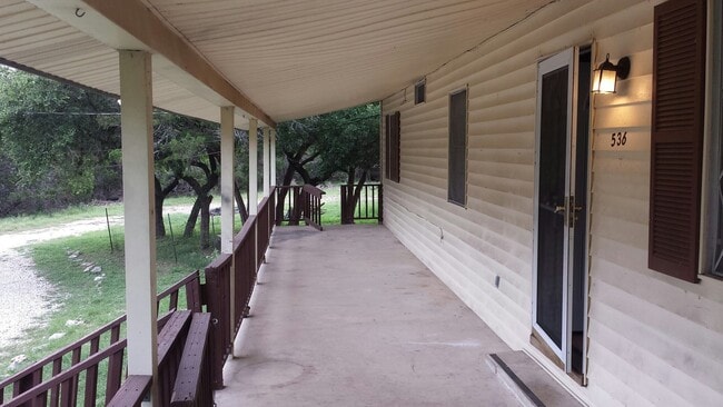 536 Valley Haven in Canyon Lake, TX - Building Photo - Building Photo