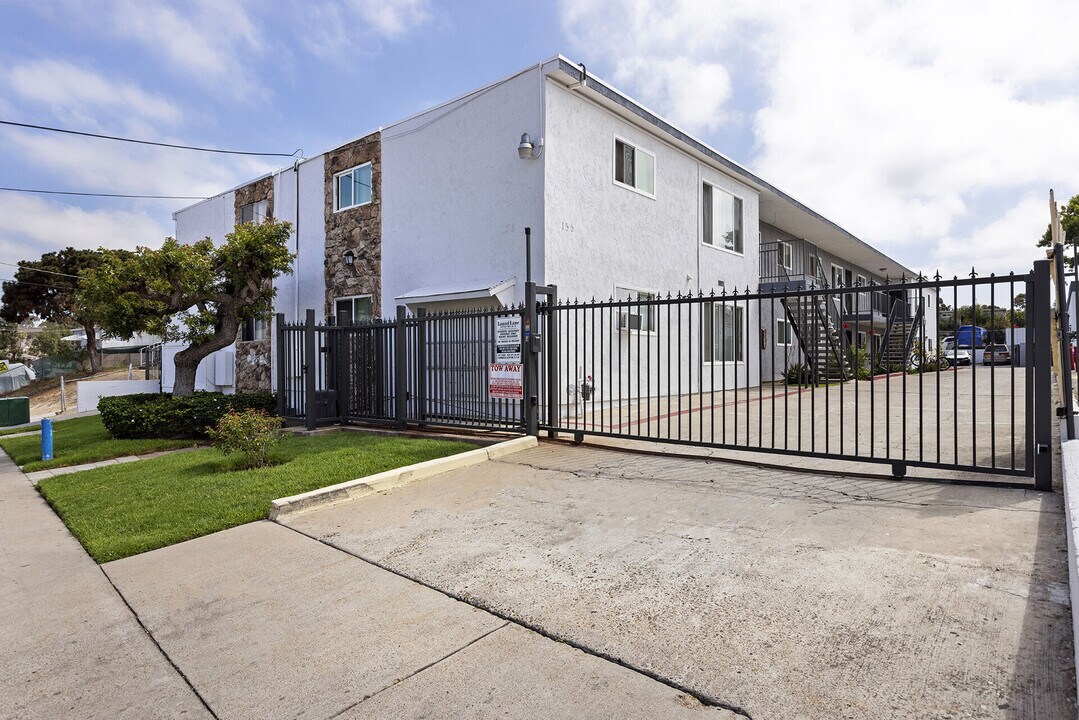 Mar at Laurel in National City, CA - Building Photo
