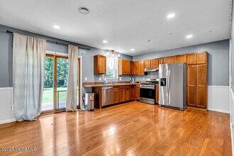 10 Bowman Rd in Jackson Township, NJ - Building Photo - Building Photo