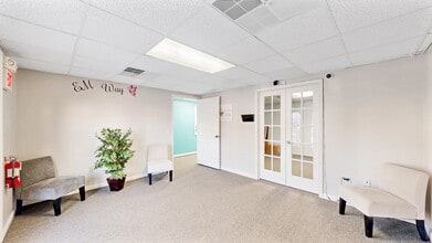 383 W North St in Dover, DE - Foto de edificio - Building Photo