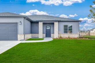 1029 Long Path Ct in Goddard, KS - Building Photo - Building Photo