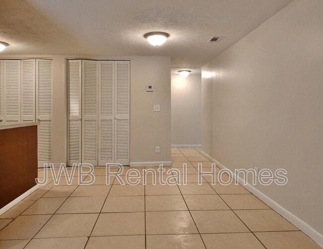 851 Bert Rd in Jacksonville, FL - Building Photo - Building Photo