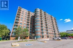 1440 Heron Rd in Ottawa, ON - Building Photo