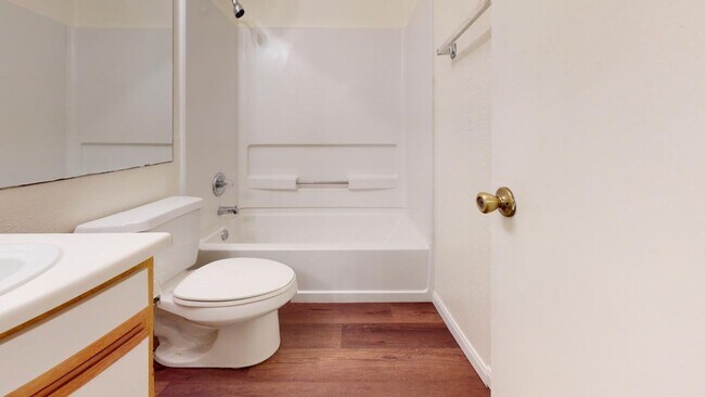 515 Southwest Pky in College Station, TX - Building Photo - Building Photo