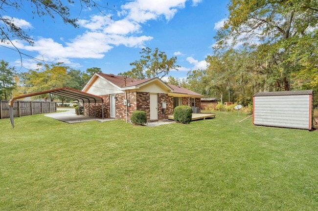 5 Holiday Ct in Savannah, GA - Building Photo - Building Photo